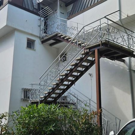 Sea Side Attic Apartment Росолина Маре Екстериор снимка